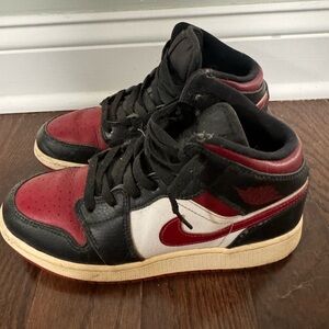 Jordan 1 Mid Bread Toe